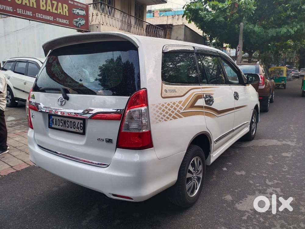 Toyota Innova 2.5 Zx 7 Str Bs-iv, 2015, Diesel