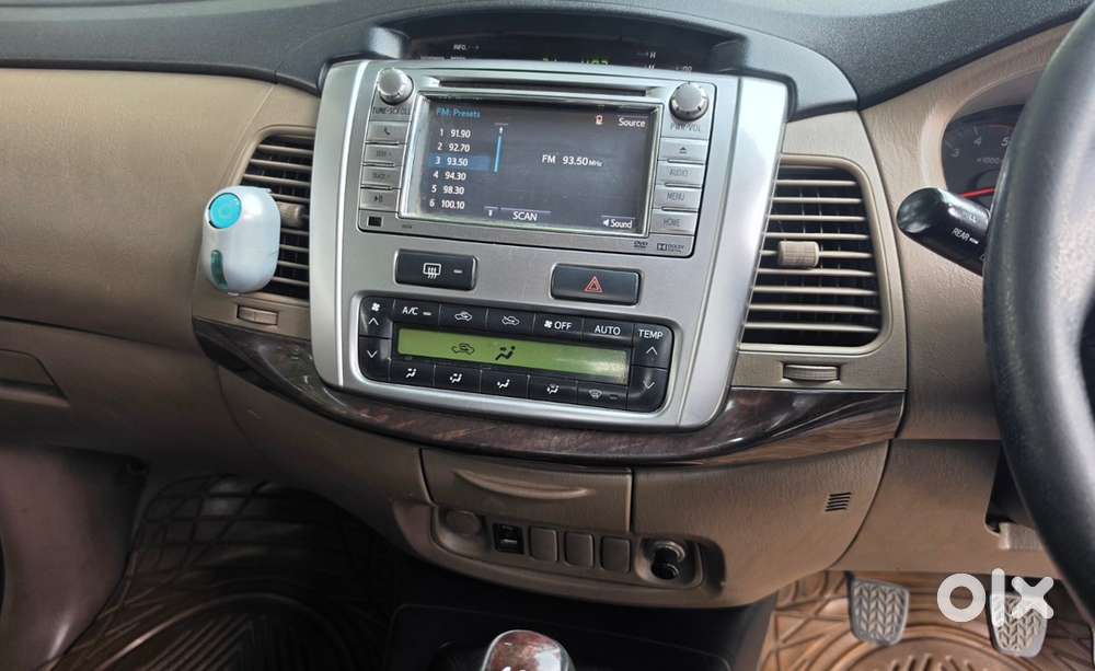 Toyota Innova 2015 Z Intercooler Diesel 130000 Km Driven
