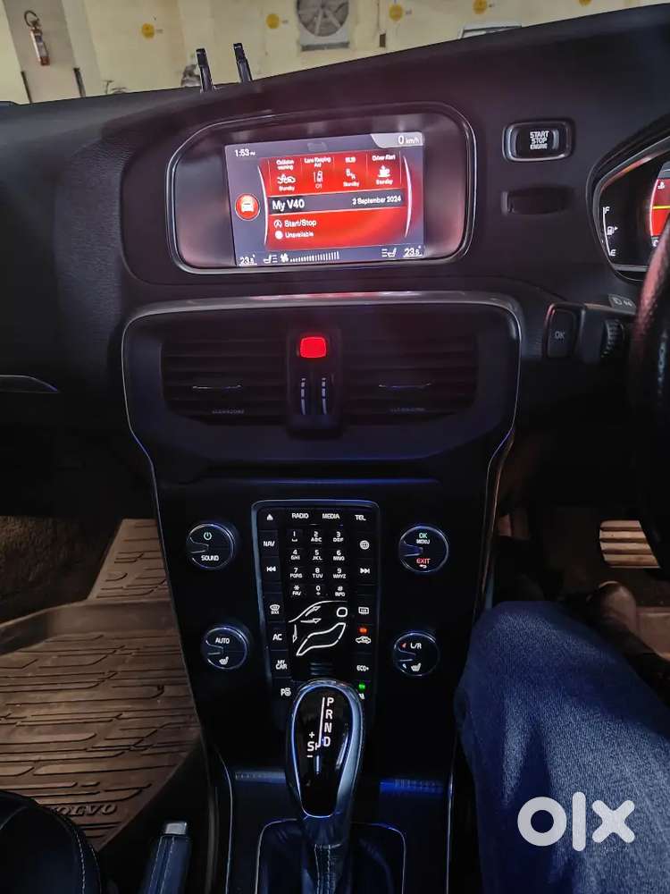 Volvo V40 2018 Diesel 50100 Km Driven