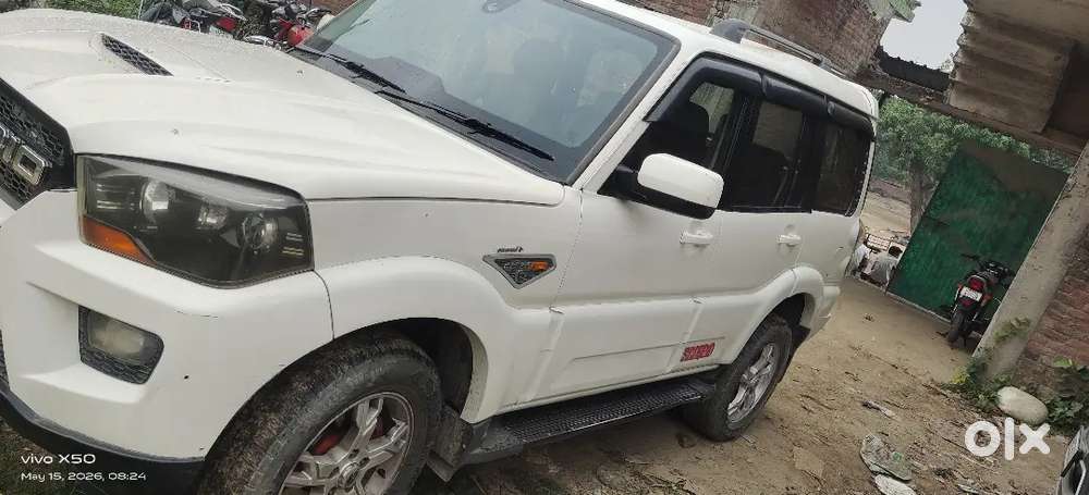 Mahindra Scorpio S10 2015