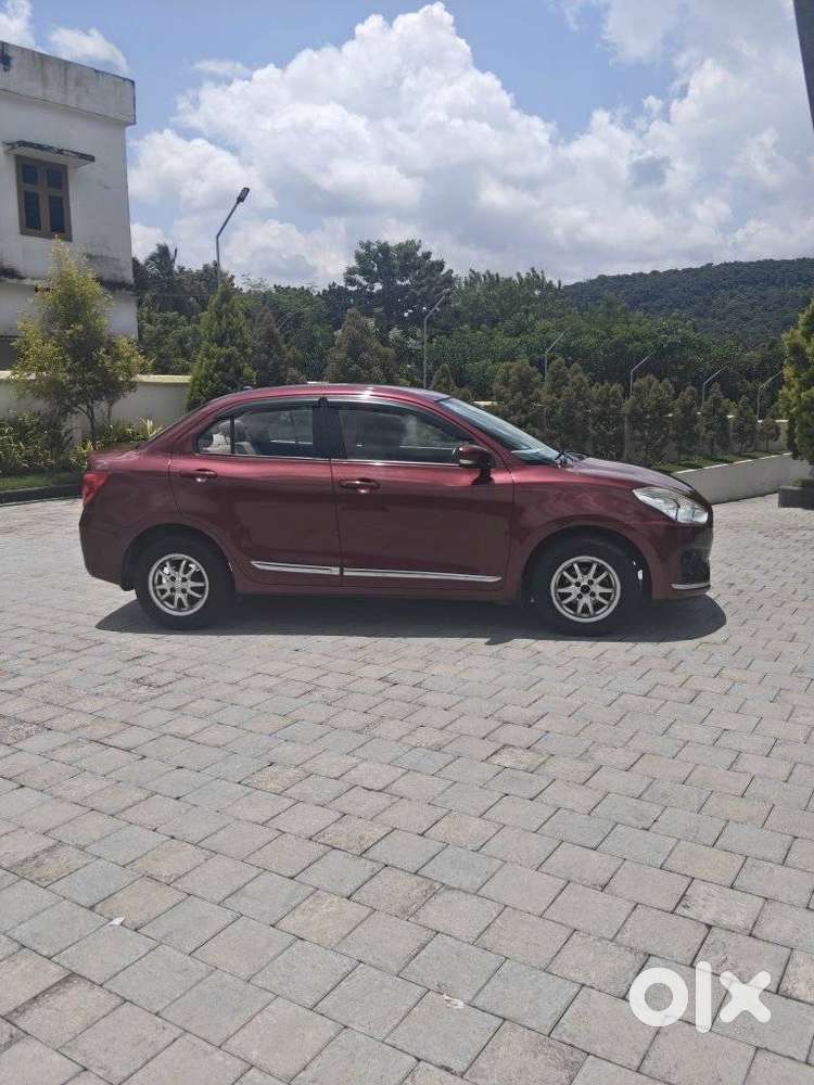 Maruti Suzuki Swift Dzire Vxi(o) Mt, 2017, Petrol