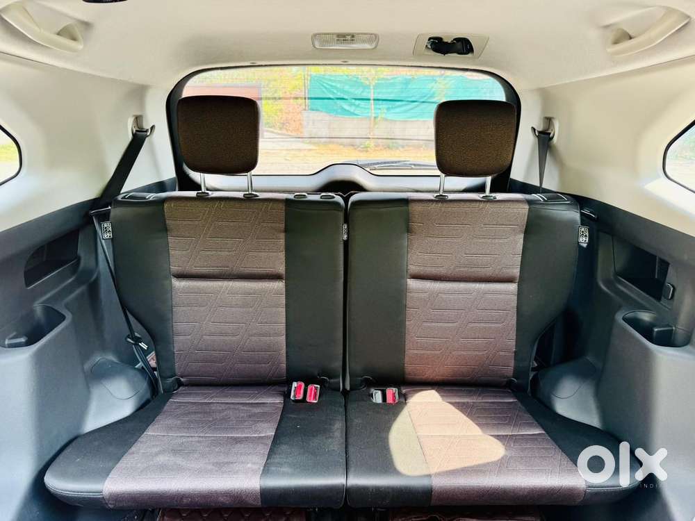 Toyota Innova Hycross 2.0 Vx (o) Hybrid 8 Str, 2024, Petrol