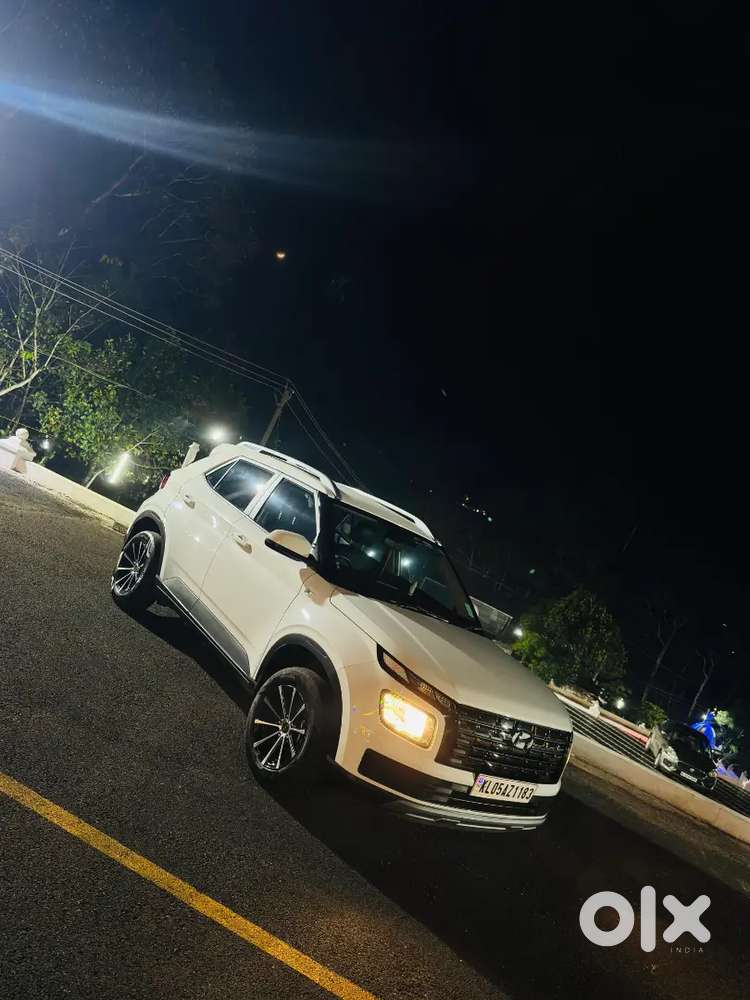 Hyundai Venue 2022 Urgent Sale Negotiable Price Neat Condition