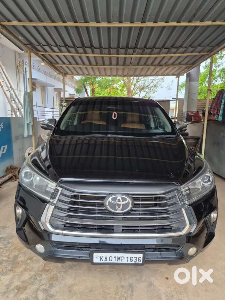Toyota Innova Crysta 2016 Diesel 150000 Km Driven