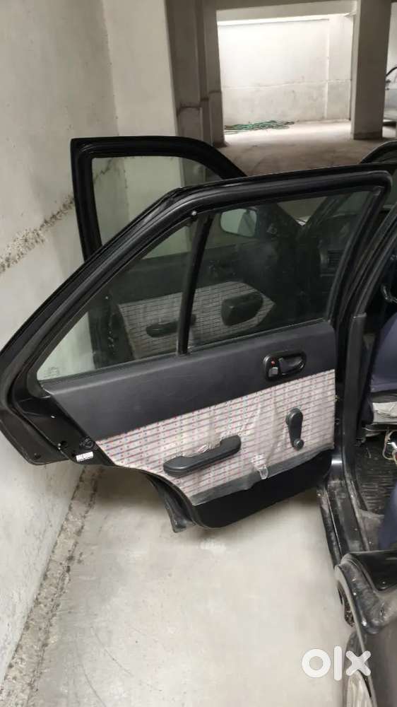 Maruti Suzuki Esteem Lxi 2007