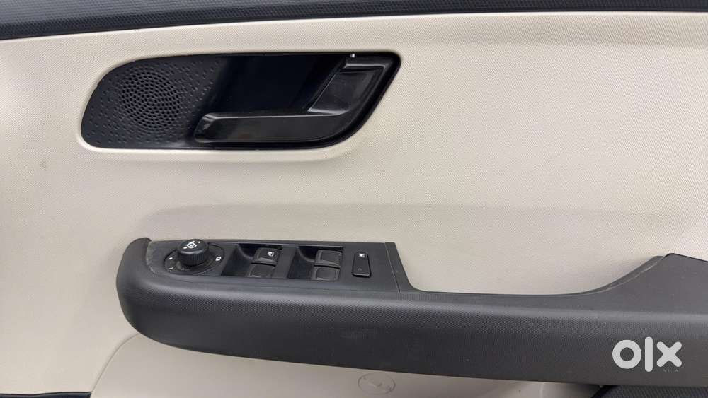 Tata Altroz 1.2 Xma Plus, 2022, Petrol