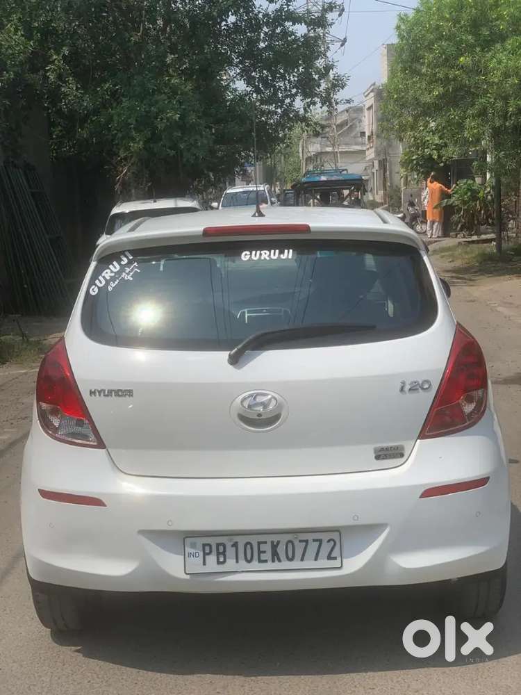 I20 Asta 31829 Kms Run Top Model Brand New Condition With New Tyres