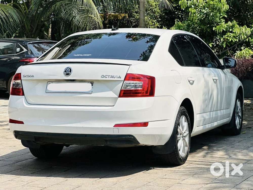 Skoda Octavia Style Plus 2.0 Tdi At, 2015, Diesel