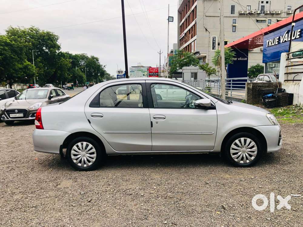 Toyota Etios 1.5 V, 2017, Petrol