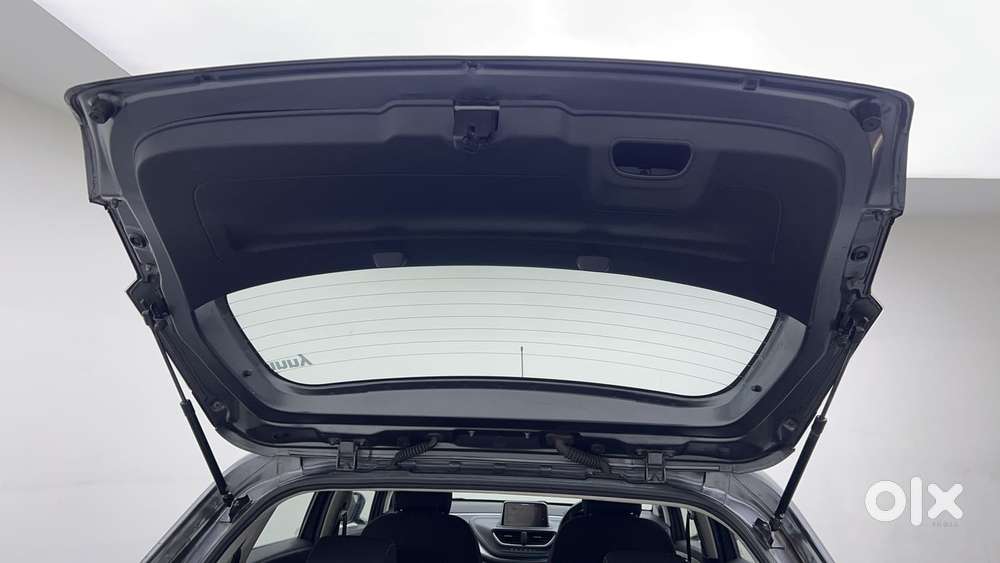 Tata Altroz Xz, 2022, Petrol