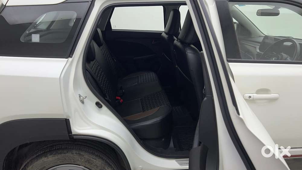 Maruti Suzuki Brezza Vxi At, 2024, Petrol