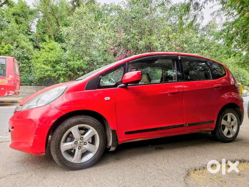Honda Jazz 2012 Petrol Well Maintained Delhi Registered 2nd Owner