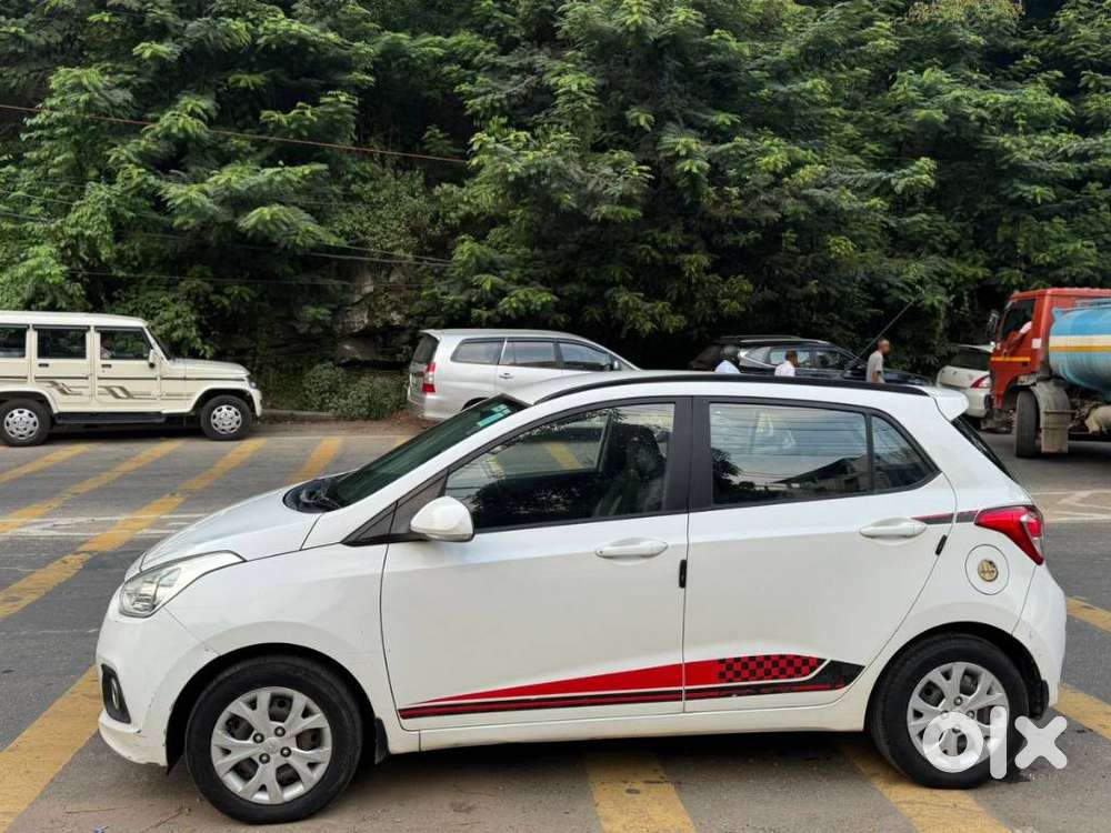 Hyundai Grand I10 2016-2017 Sportz Celebration Edition, 2016, Petrol