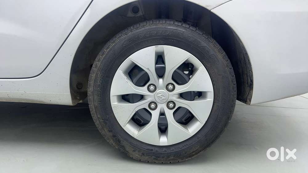 Hyundai Xcent 1.2 Vtvt E Plus, 2018, Petrol