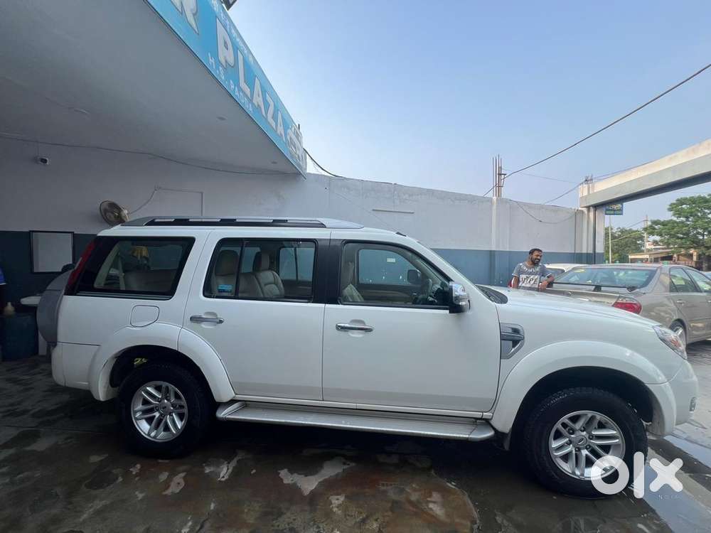 Ford Endeavour 2011 Titanium Plus
