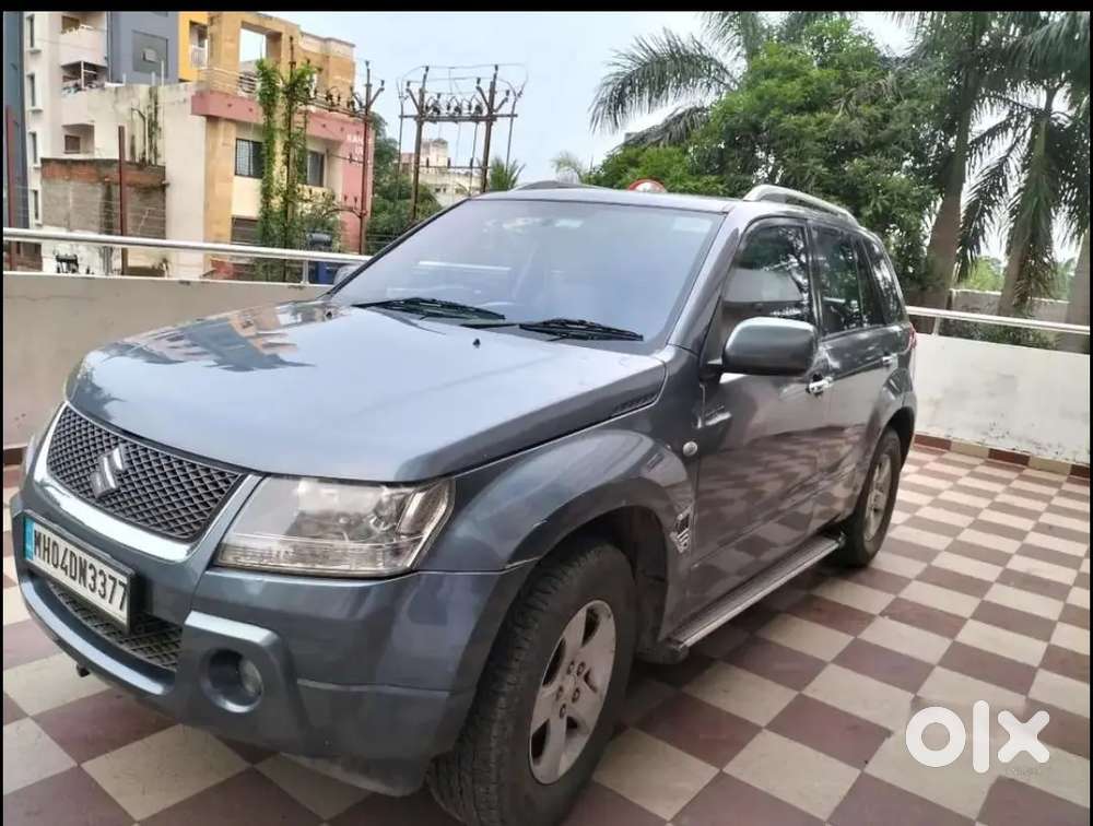 Maruti Suzuki Grand Vitara 7 Seater Petrol Good Condition