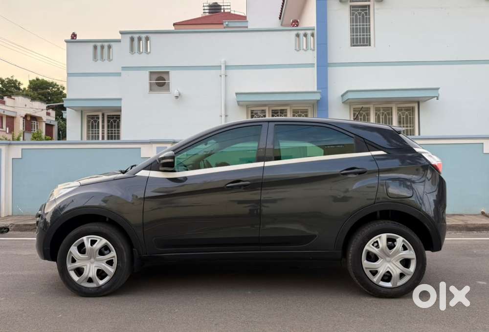 Tata Nexon 1.2 Revotron Xm, 2017, Petrol