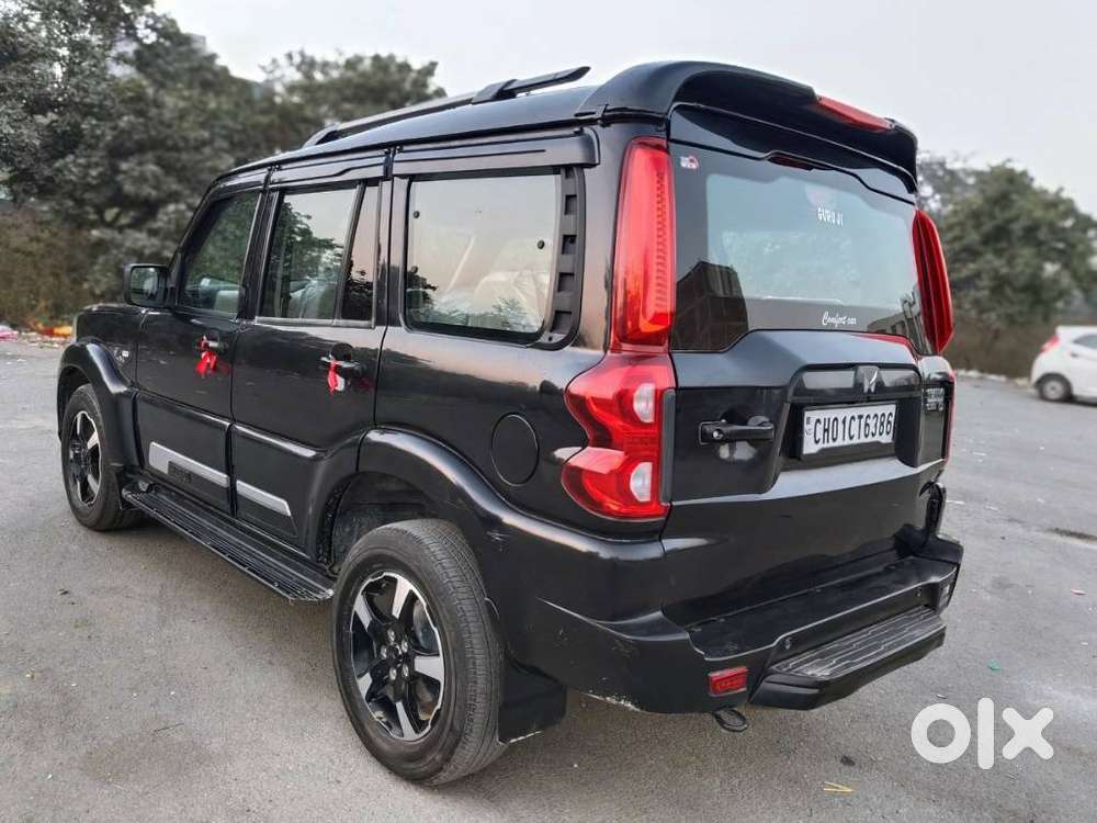 Mahindra Scorpio Classic, 2024, Diesel