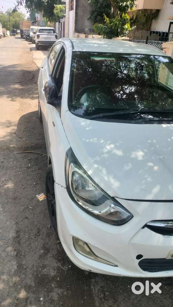 Hyundai Verna 2013 Diesel 160000 Km Driven