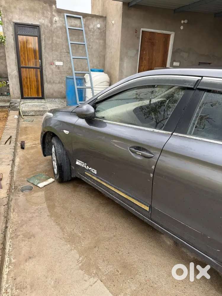 Hyundai New I20 2015 Petrol 90000 Km Driven