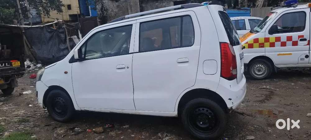 Maruti Suzuki Wagon R 2016 Cng Bahar Se Lagi Hui Paperon Ke Chadhi Hui