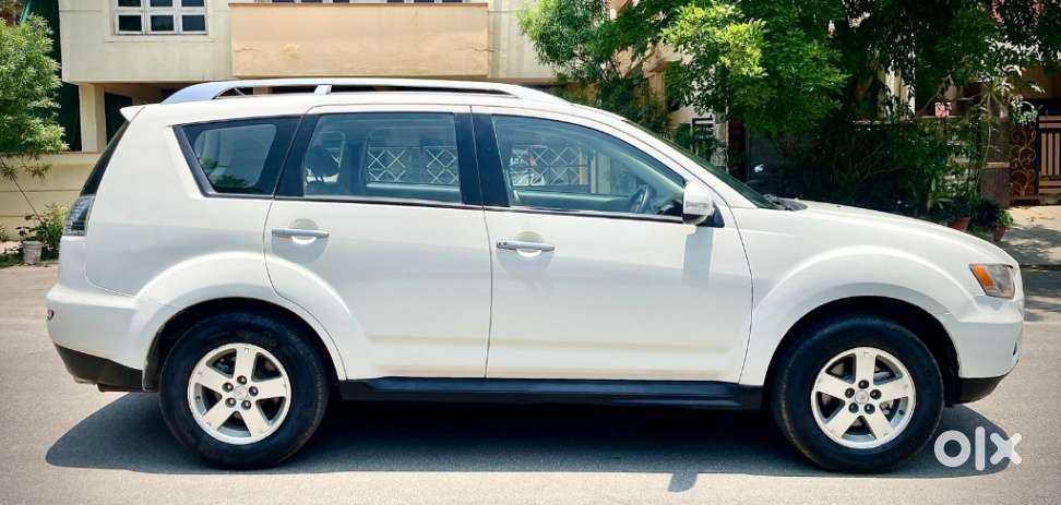 Mitsubishi Outlander 2.4 Cvt, 2010, Petrol