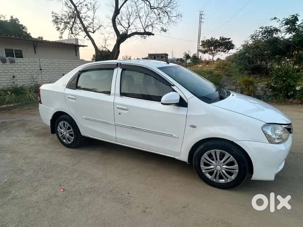Toyota Etios 2015 Diesel Well Maintained