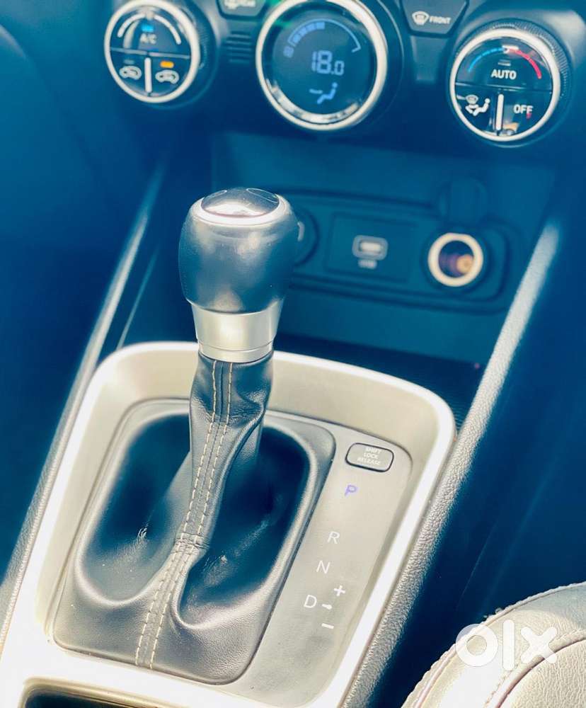 Hyundai Venue 1.0 Sx (o) Turbo Dct, 2019, Petrol