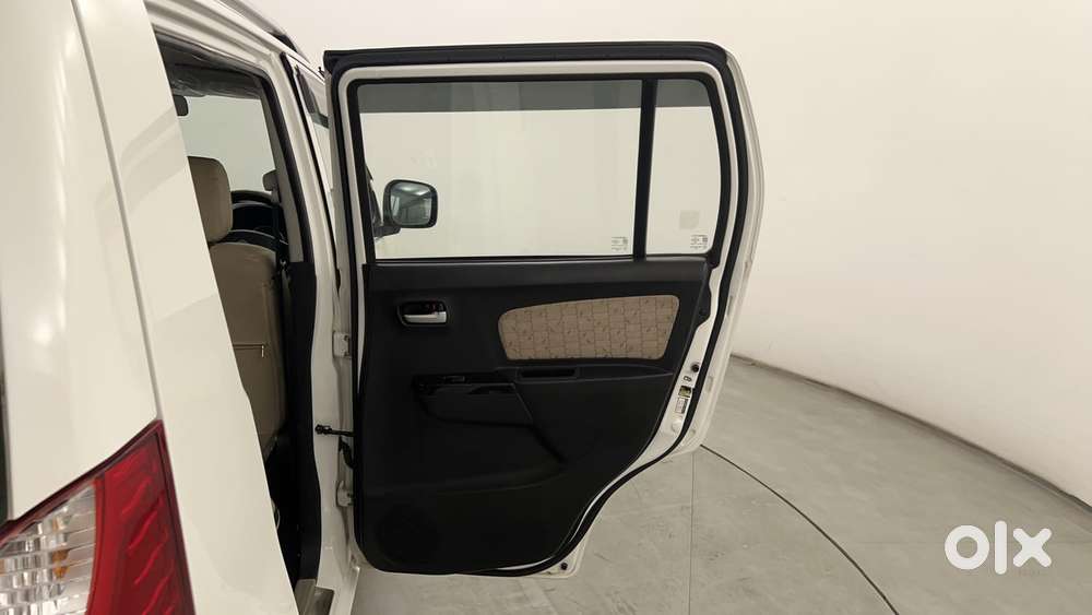 Maruti Suzuki Wagon R 1.0 Vxi Amt, 2017, Petrol