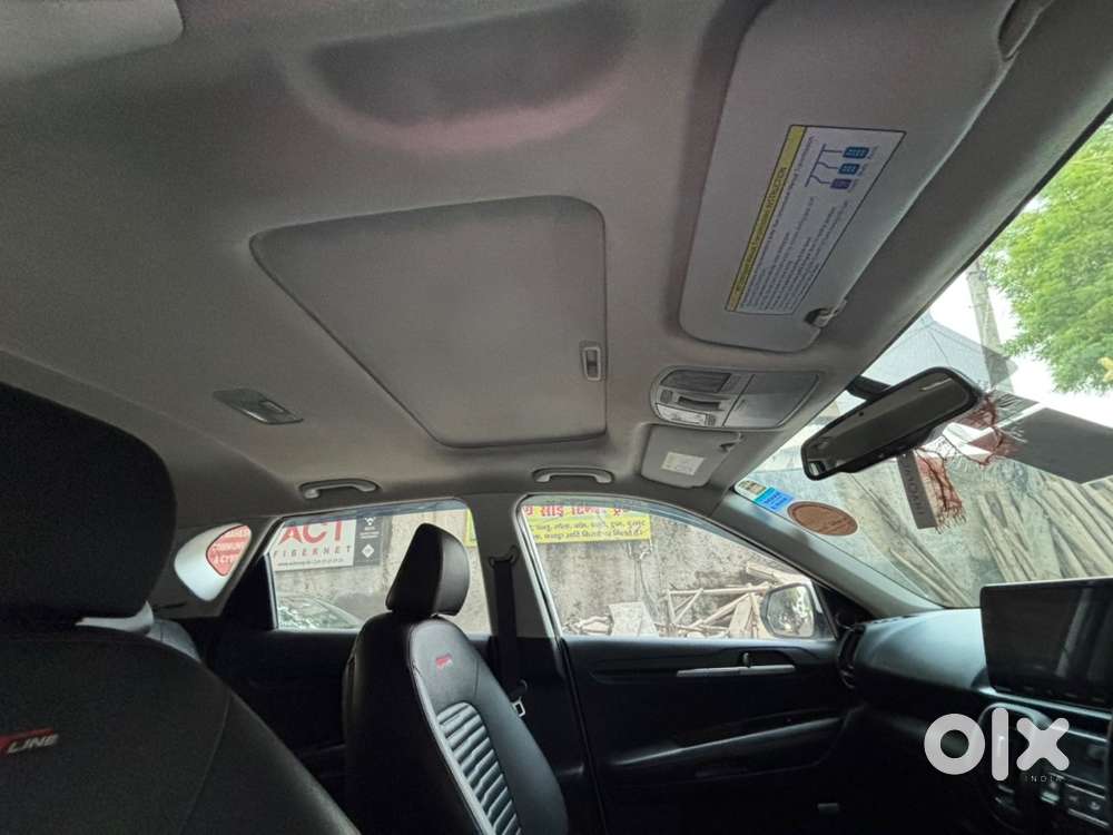 Kia Sonet Petrol 2021