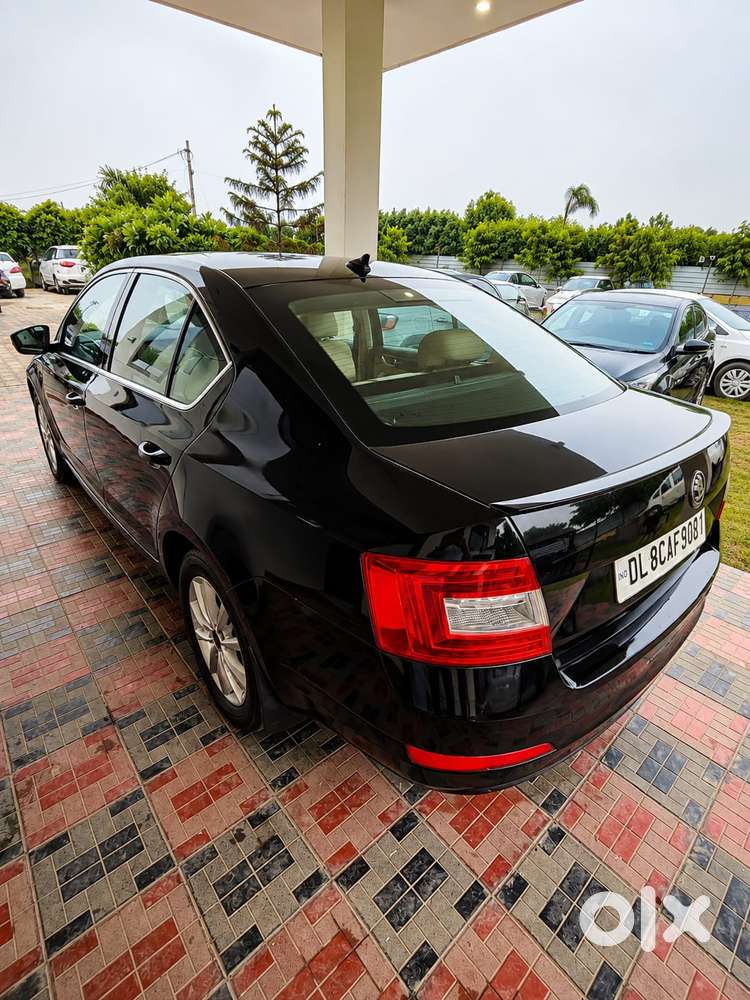 Skoda Octavia Elegance 1.8 Tsi At, 2014, Petrol