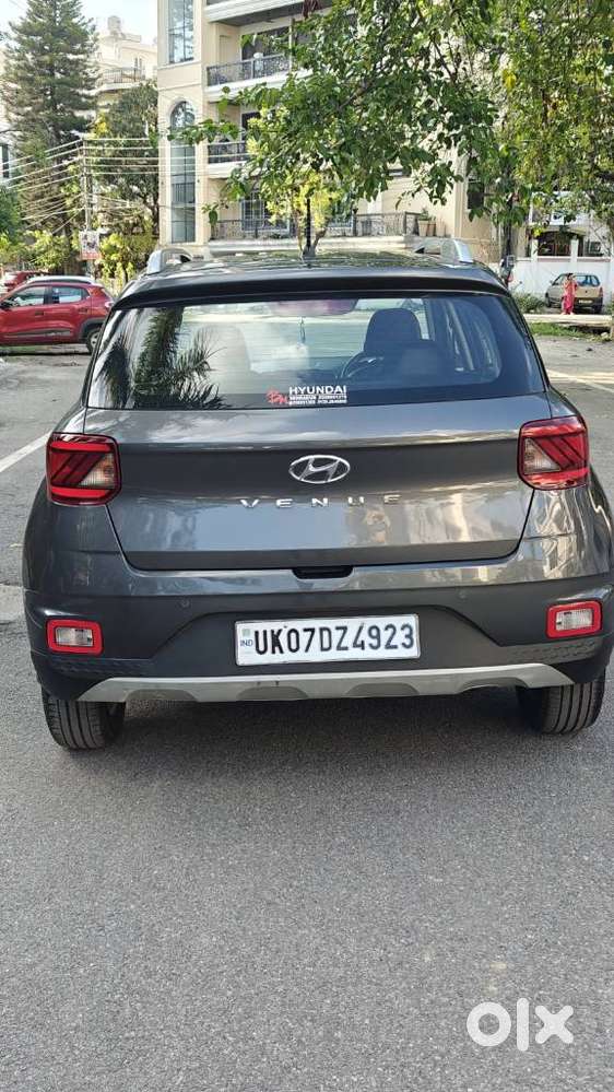 Hyundai Venue 1.2 S (o), 2021, Petrol