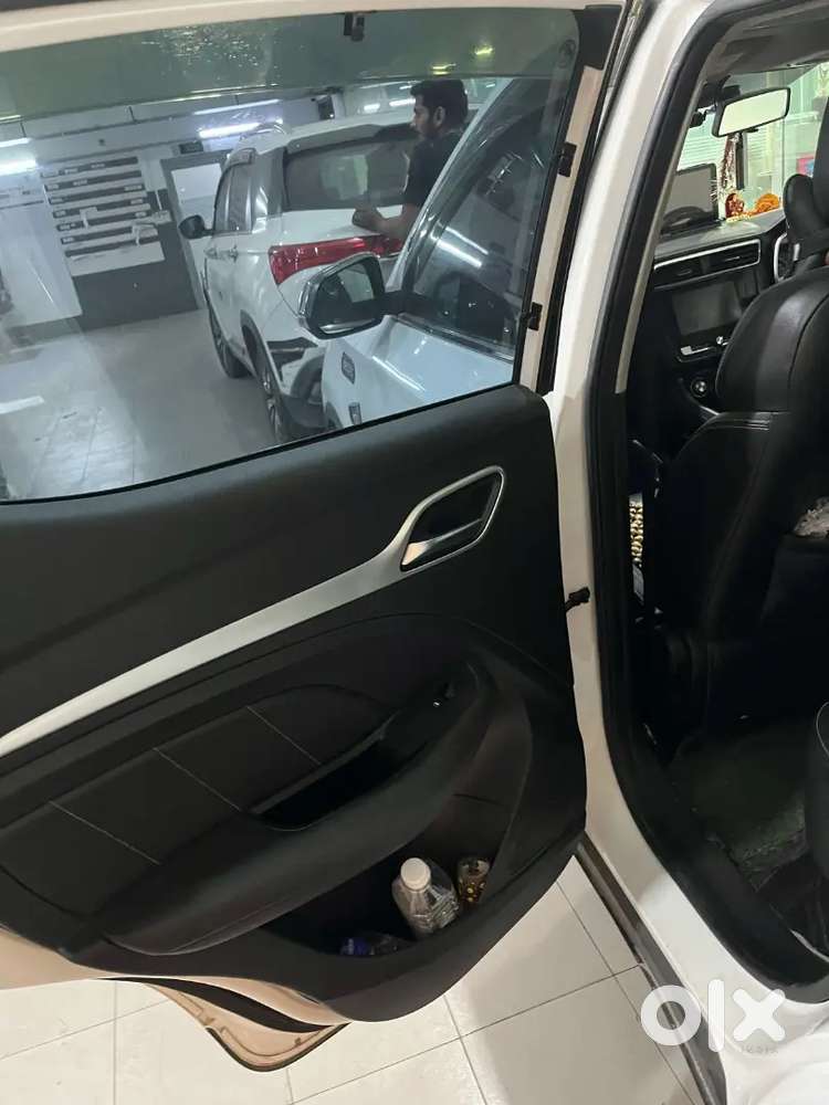 Mg Zs Ev In Immaculate Condition.