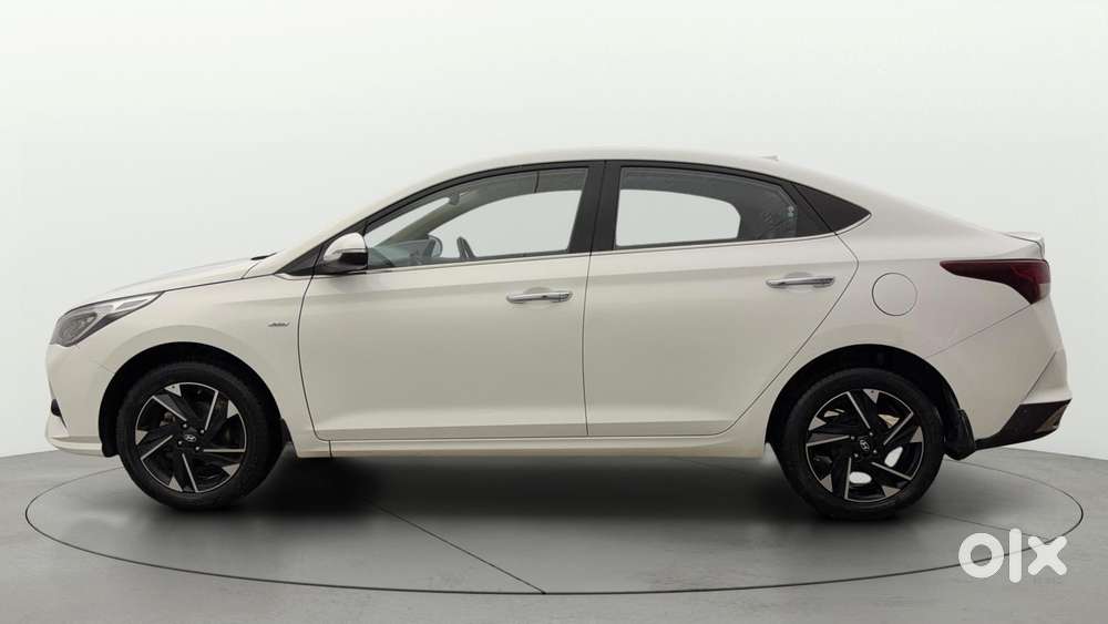 Hyundai Verna 1.5 Sx (o) Vtvt Ivt, 2021, Petrol
