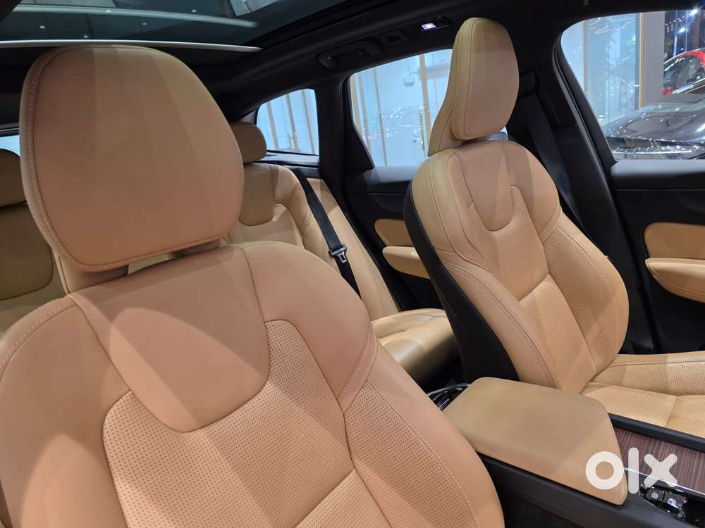 Volvo Xc60 2.0 B5 Ultimate, 2023, Petrol