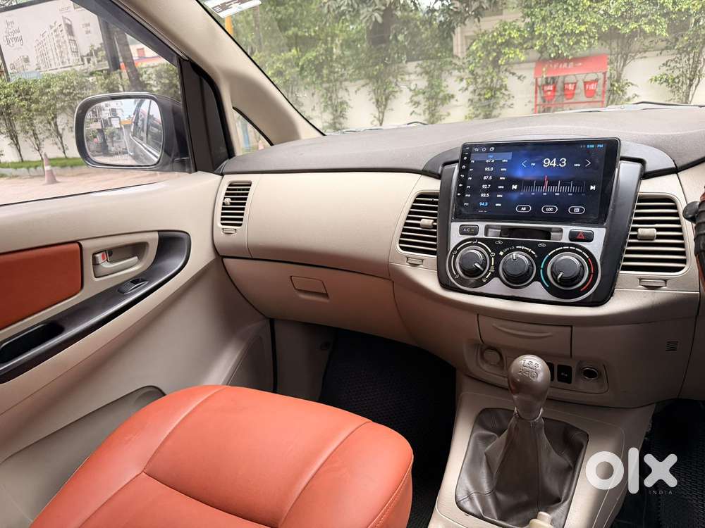 Toyota Innova 2.5 G (diesel) 8 Seater, 2014, Diesel