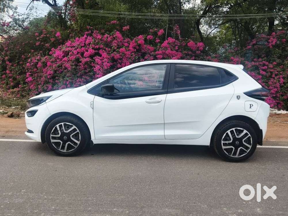 Tata Altroz 1.2 Xm Plus, 2021, Petrol
