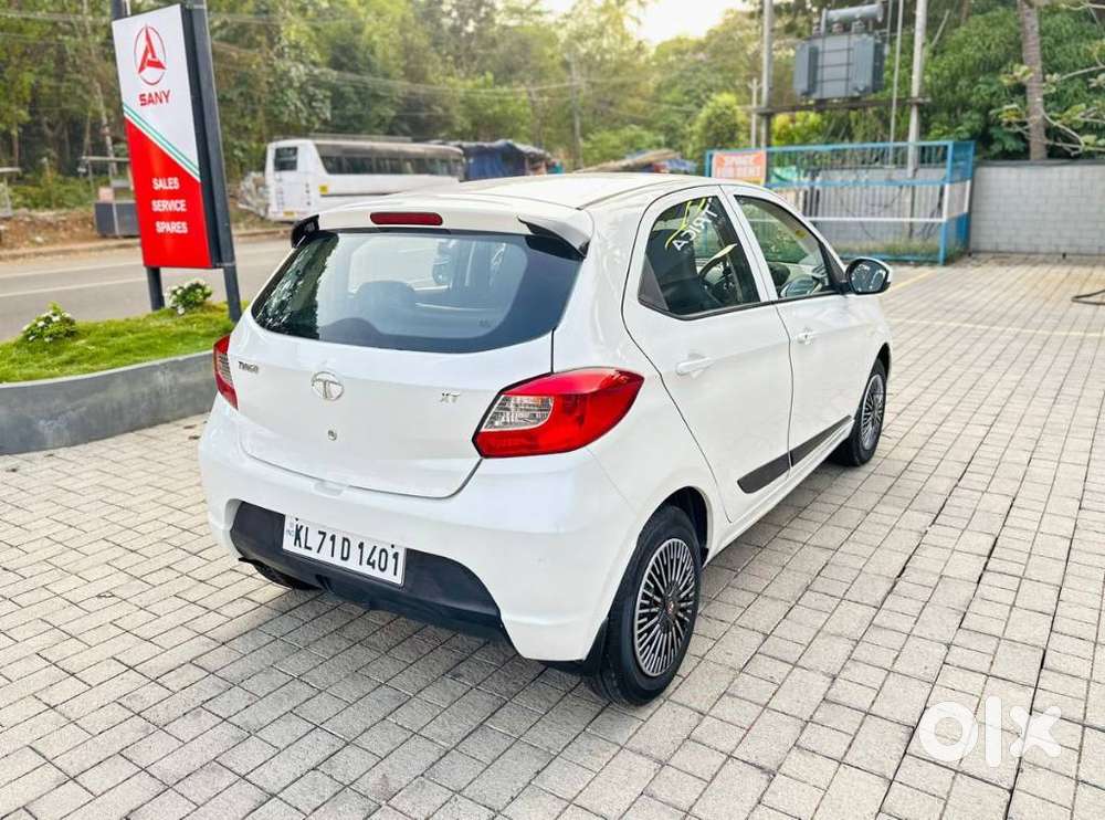 Tata Tiago 1.2 Revotron Xt, 2016, Petrol