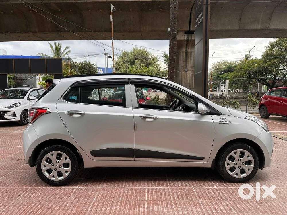 Hyundai Grand I10 At Sportz, 2013, Petrol