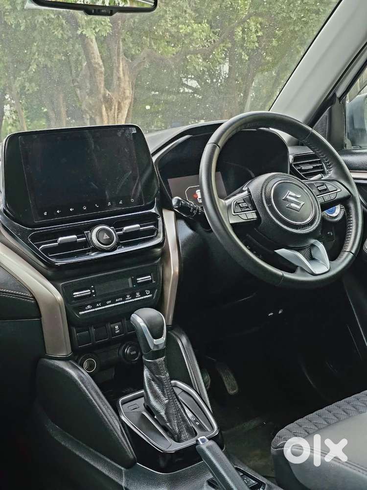 Maruti Suzuki Grand Vitara 1.5 Alpha Plus Intelligent Hybrid Ecvt, 2..