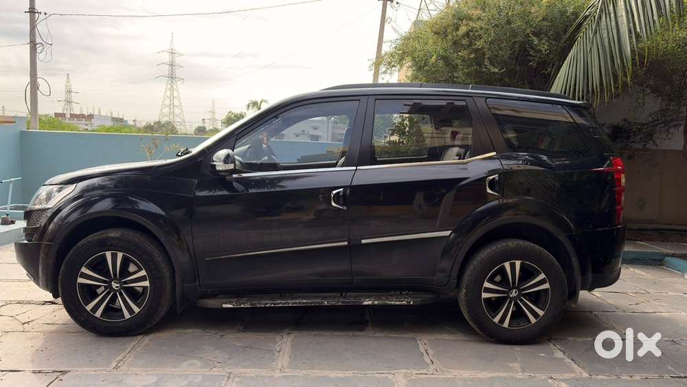 Mahindra     Xuv500 W6  Excellent Condition  Genuine Km