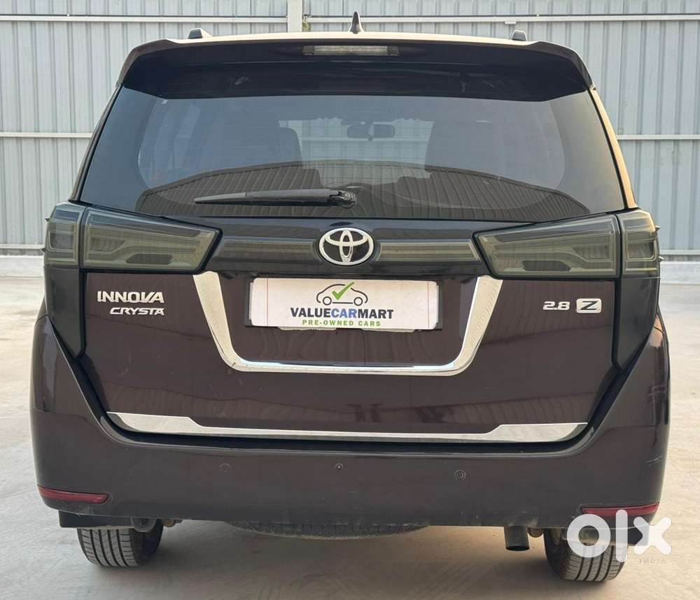 Toyota Innova Crysta 2.8z Automatic, 2017, Diesel