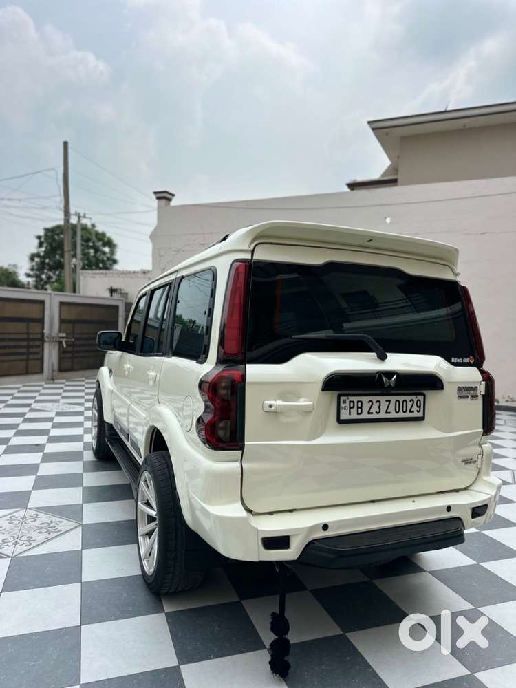 Mahindra Scorpio Classic 2022 Diesel Manual