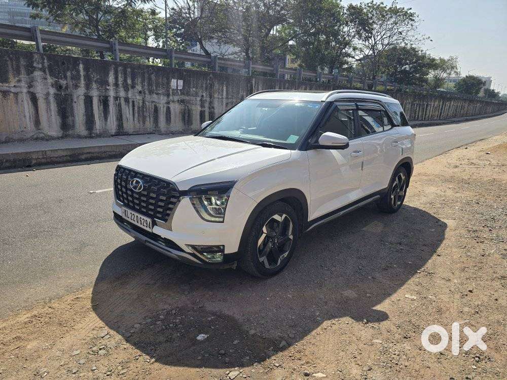 Hyundai Alcazar Signature, 2022, Petrol