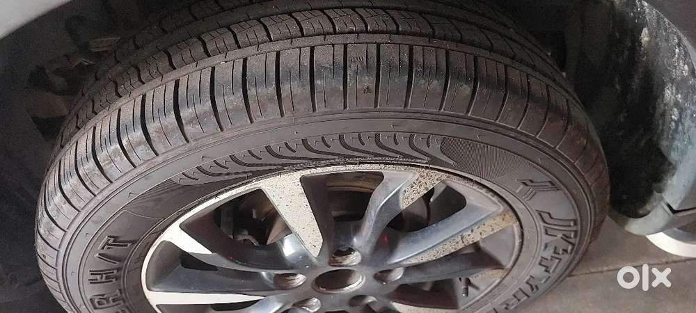 Mahindra Xuv500 2019 Diesel 65500 Km Driven