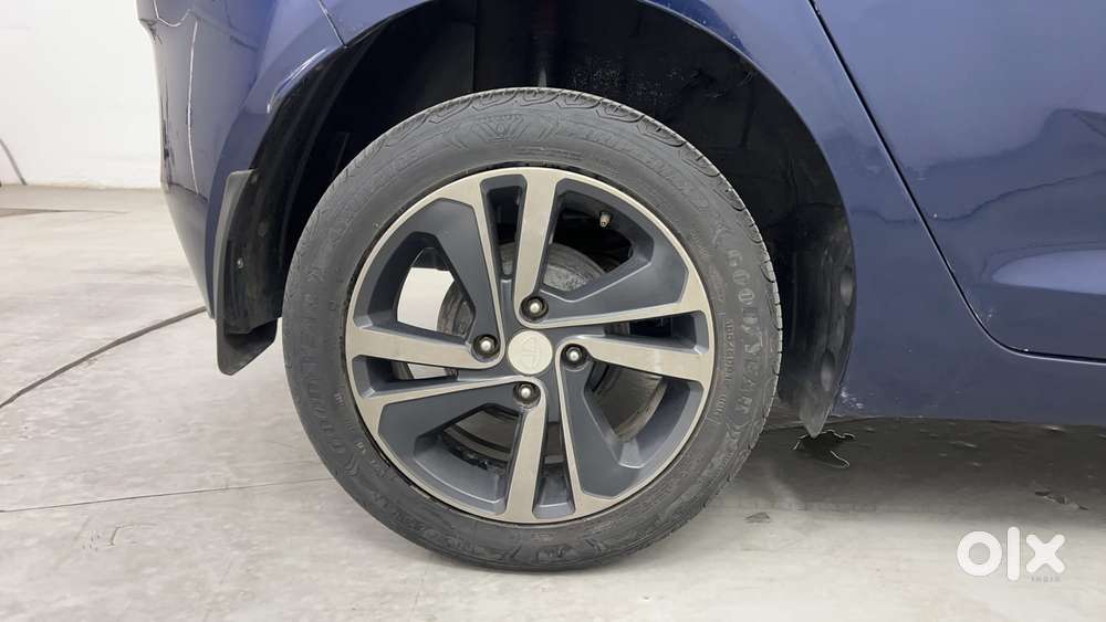 Tata Altroz Xz Plus (s) Diesel, 2023, Diesel