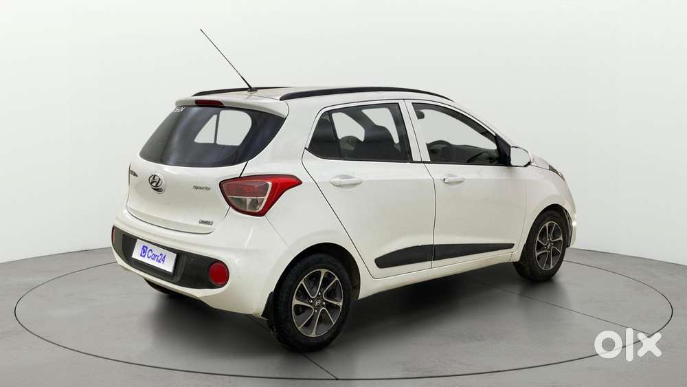 Hyundai Grand I10 At Sportz, 2017, Petrol