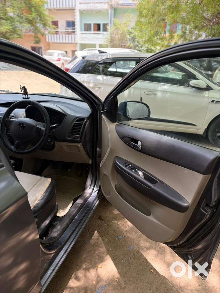 Hyundai Petrol Manual 2009