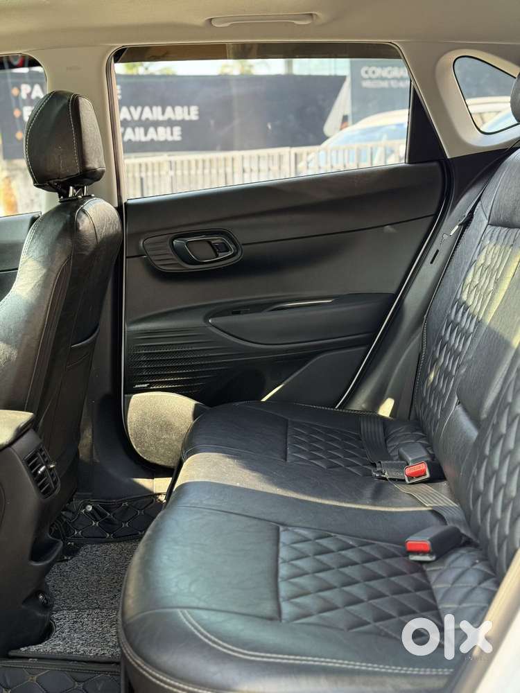 Hyundai I20 Asta (o) 1.2 Mt, 2023, Petrol