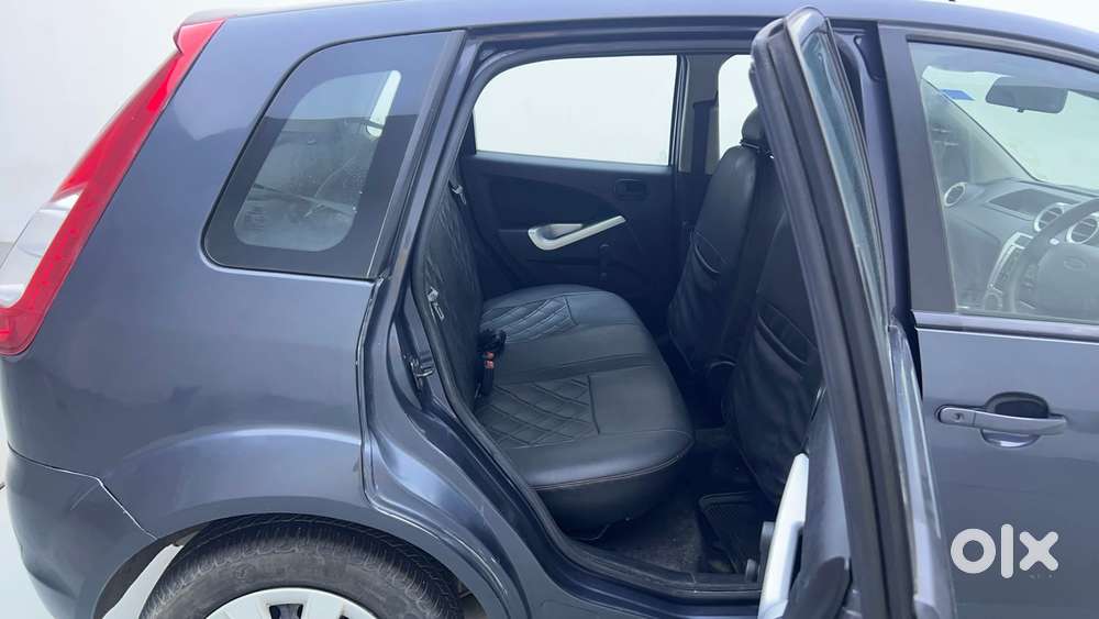 Ford Figo Petrol Zxi, 2013, Petrol